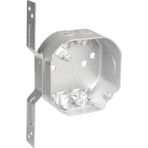 Southwire 1-1/2 in. x 4 in. Bracketed Octagon Boximage