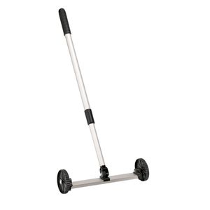 Empire 11-1/2 in. Magnetic Clean Sweepimage