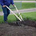 Earthway Kentucky-style 24-inch High Wheel Cultivator, Push